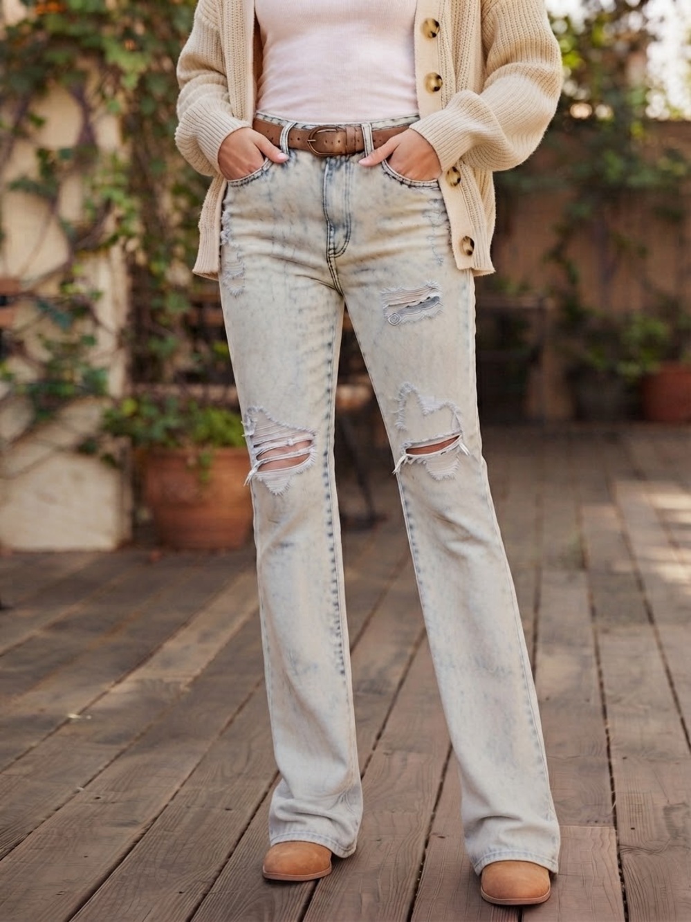 Free People We The Free Light Blue Distressed Straight Leg Jeans Size 27